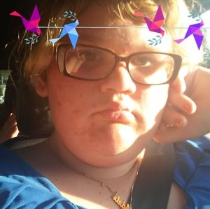 Meet your Posher, Adela